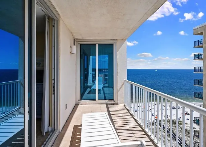 Island Tower Unit 1403 Holiday home *